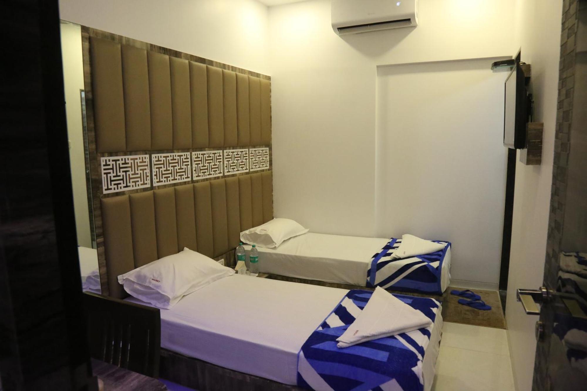 Hotel Magnum Airport T-2 Bombaim Exterior foto
